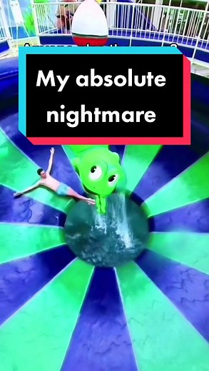#duet with @themepark_explorers anyone else have a fear of this kind of water slide? #spacebowl #waterslide #fear #scary #biggestfear #scared #fyp #waterpark #waterparks #faceyourfear