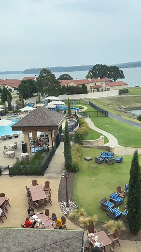 1.2K views · 14 reactions | The ultimate room tour by @shelb_ditch. | Shangri-La Resort | Facebook