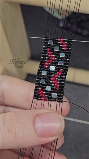 Beadwork for Beginners: The Magic of One Loom Row