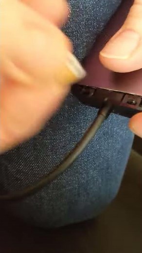 How to Fix: Micro SD Card Fell Inside USB-C Hub #shorts