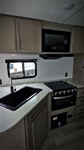 2025 Keystone Springdale 240BHCWE