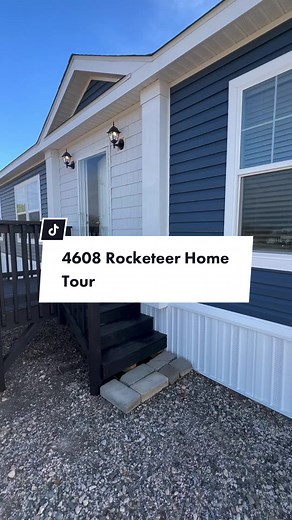 Exploring the 4608 Rocketeer Mobile Home