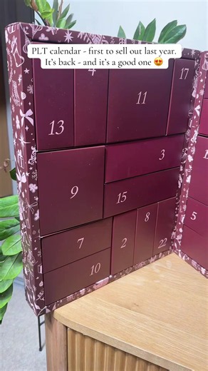 Sneak peek at the new @prettylittlething 2026 advent calendar #plt #prettylittlething #adventcalendar #beautyadventcalendar #tiktokmademebuylt