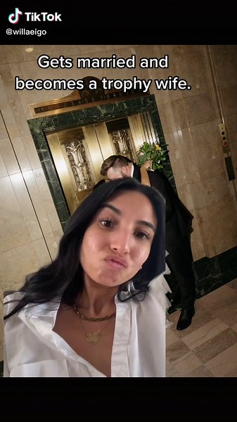 Lol also got the man of my dreams. #2022bride #weddingtiktok #bridaltiktok #trophywife #greenscreen