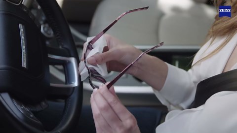 ZEISS Pre-Moistened Lens Cleaning Wipes, 80 Count