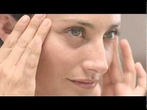 NIVEA FEEL CLOSER ADVERT