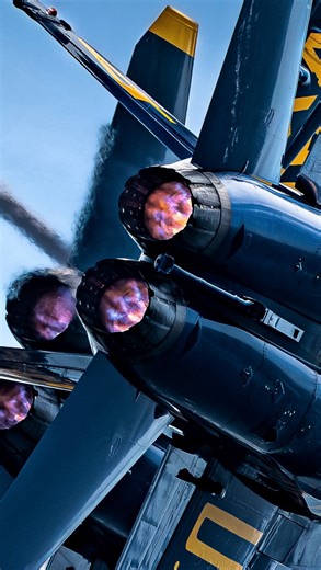 30 Years of F/A-18 🐝 The Hornet continues to roar in both Legacy and Super fashion, as the F/A-18 made its debut 30 years ago today! @mcdonnell.douglas / @boeing sure made a feat of engineering! 🇺🇸 Here’s 4 F/A-18s putting out over 175,000 lbs of thrust together in the Burner 270°. —— —— —— #StaySuper #ConnectShareInspire #GTBH #TeamCanon 📹: @apple iPhone 14 Pro Max ——— 🏷️: #BlueAngels #Inverted #blues #SolosRule #blueangelsairshow #blueangelsfans #airshowseason #airshow #air #show #blue #g