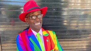 39K views · 713 reactions | Hello all you amazing people around the world let me Introduce you all to one of the worlds most beautiful people the truly fabulous Jama. | Just say hello | Facebook