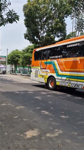 235 Bus Pariwisata Cumi Cumi Trans 011 Shinkansen Adiputro Jetbus 3 Voyager Hino RK8 R260