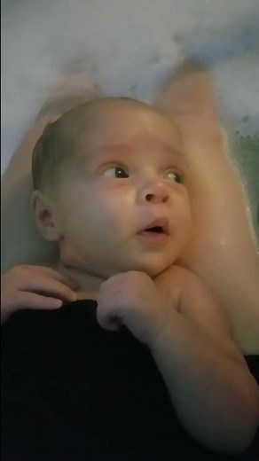 Newborns bath goes terribly wrong