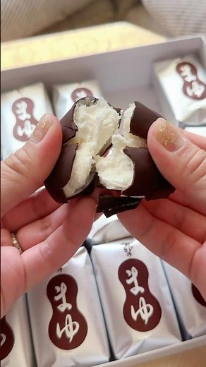 Apparently Japanese sweets like Dickman's Chocolate Marshmallows are popular right now #Japaneses...