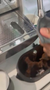 I just draw my name Ali 😍🥰😎#icecream #icecreamcake #cofffe #Cafe #cappuccino #baristaali #latte #barista #latteart #ali | Barista Ali