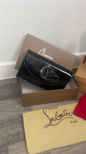 Luxury Fashion on a Budget: Style Tips and Tricks