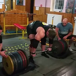 23K views · 561 reactions | Must be nice to have dudes holding your plates on the bar. Strongman Krzysztof Radzikowski with easy 425kg / 937lb pull. | Powerlifting Motivation | Facebook
