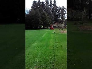 Kubota gf1800 cutting lawn