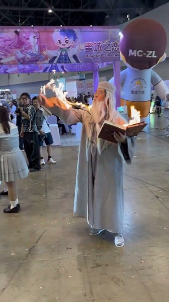 Dumbledore #anime #game #fyp #harrypotter #dumbledore #cos #cosplay #cosplayer #cosplaygirl