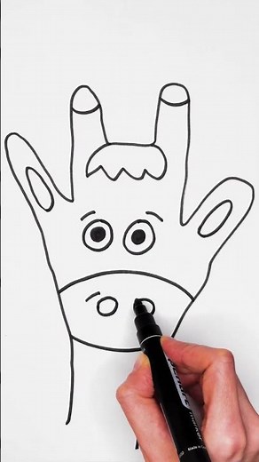 How to Draw a Giraffe the Easy Way 🦒🎨 #shorts