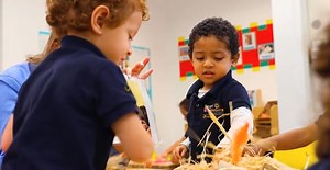 Virtual Tour: Niños apasionados por el aprendizaje en un preescolar bilingüe de Hallandale Beach