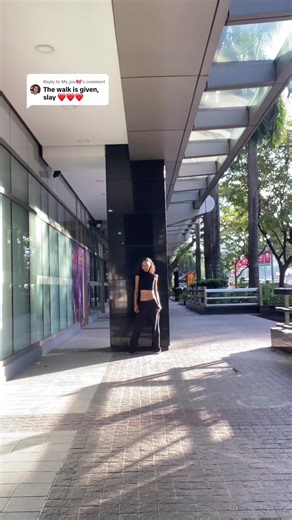 Fashion Catwalk Highlights: Stylish Model Walk