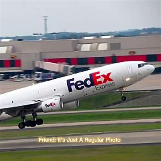 Just A Regular Photo? |FedEx Express Flight 647