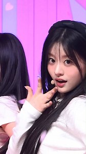 65K views · 1.2K reactions | #ILLIT #아일릿 #Artist 090 #Model #Singer #Dance #KPop #SimplyKpop #ArirangTV #심플리케이팝 | Arirang World | Facebook