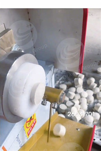 Fully Automatic Dough Divider: Rapid output, non-stick operation, saves labor and effort—making pastry processing more efficient.#Dough Divider#