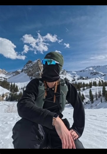 Exploring Winter Hiking in Snowy Mountains