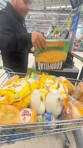 24K views · 676 reactions | She started crying  #foodbank #crisis | Tanisha Bramwell | Facebook