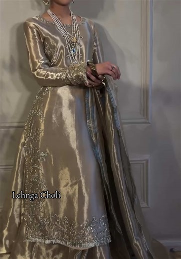 Custom Lehnga Choli Designs Tailored for You