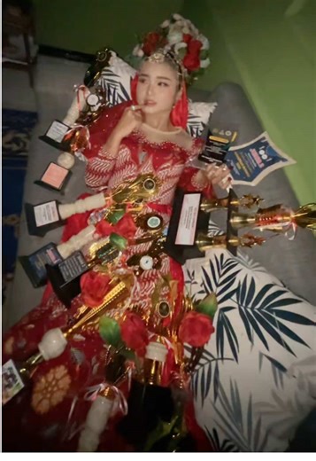 tidur mah pake guling, bukan pake- #fyp #trending #prestasi #modelling #masukberanda