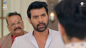 6.4M views · 240K reactions | #MohanKaAndaaz pada Hraday par bhaari, jab sabke saamne aayi uski sachhayi. Yahan se ab kahaani legi kaun sa dilchasp mod? Dekhiye #PyarKaPehlaNaamRadhaMohan, Mon-Sat, raat 8 baje, sirf #ZeeTV par aur kahin bhi, kabhi bhi #ZEE5 App par: https://zee5.onelink.me/RlQq/ftDownloadZEE5App #RadhaMohan #PKPNRMEpisodic #NeeharikaRoy #ShabirAhluwalia Sambhabana Mohanty #ReezaChoudhary #KeertiNagpure #SwatiPShah | ZEE TV | Facebook