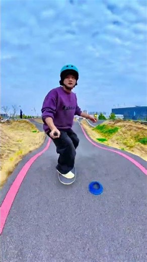 Can Kids Avoid Falling? Land Surfboard vs. Skateboard Skills
