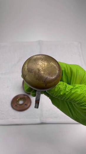 How to Clean and Restore Door Knobs: Easy Tips and Tricks