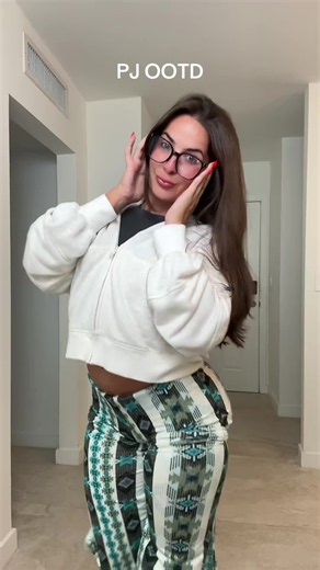 Wait for it 🍑 #ootd #baddie #viral #attractive #damce | ootd girl