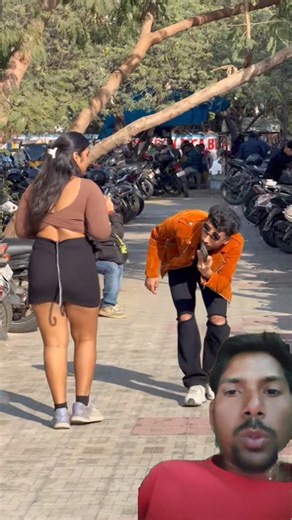 नहीं फोन घुसा ही दो ना🤪 #prank #funny #comedy