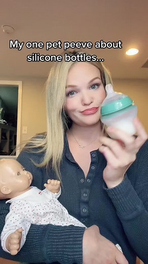 Heavy handedness is not ideal for these bottles! #newmomtips #babybottle #babybottles #siliconebottles #feedingtherapist #feedingtherapy #lactstioncounselor #feedingdifficulties #momsoftiktok #pregnant #pregnancy