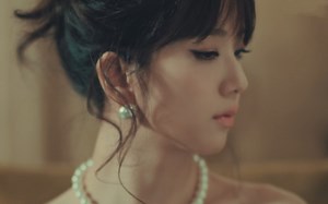 Flower - JISOO MV 1080P