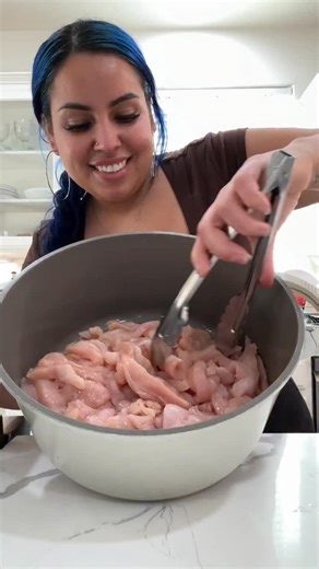 102K views · 3.9K reactions | Honey lemon chicken with a refreshing cucumber salad and steam rice! This is one of my go to recipes when Im in a rush or overwhelmed it’s so good and easy. You can make a lot of it and even use it as a meal prep. #Reels #Explore #Recipes #ChickenRecipes #Food #Foodie | Nanajoe.19 | Facebook