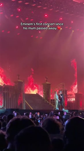 Eminem Live Performance Tribute in Abu Dhabi Grand Prix