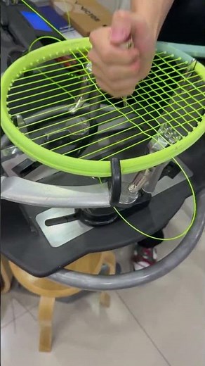 tennis racket stringing process #shortvideo