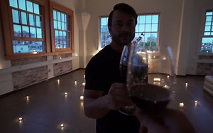 【Stepsof2Foreigners】 隔离期间，在新家为Bernardo庆祝生日