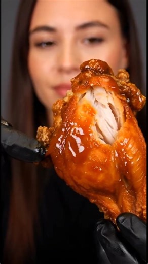 Buffalo Wings ASMR 🍗🔥 | Spicy Chicken Wings Eating #shorts #asmr #asmreating