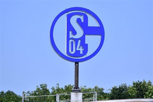 FC Schalke 04 mit besonderer Trikot-Präsentation - jetzt darf es jeder sehen