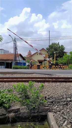 20251220110731973 #keretaapi #keretaapiindonesi #train