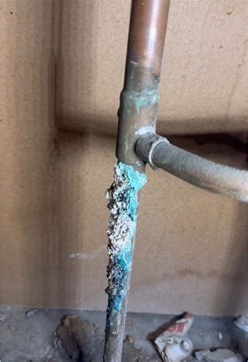 Repairing a Leaking Tee with RIDGID Tools