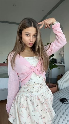 𝗠𝗜𝗔🩵 | @nett.of.mia 😝⚡️ | Instagram