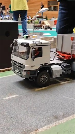 RC Truck Mercedes Benz Actros MP2 1:14 @ 17. Erlebnis Modellbau Sulzbach-Rosenberg 28.3.2026
