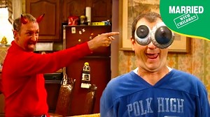 A mysterious stranger arrives while Al watches the Super Bowl Watch all seasons now on Hulu: https://hulu.tv/3pLH2PS Stream all seasons now on Peacock: https://bit.ly/3CzMsoP | Married with Children