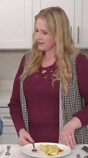 Christine and Truely Cooking Together | TLC Sister Wives