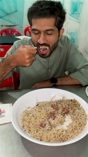Awam Ka Rush Laga Dia Is Biryani Ne #bestbiryani #biyrani For Contact +92 300 2998613